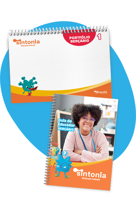 Capa da apostila de um ano, em branco e com os personagens Iara e Sol. E capa da apostila do guia do educador do berçário com a personagem Nina e a fotografia de uma mulher sorrindo.